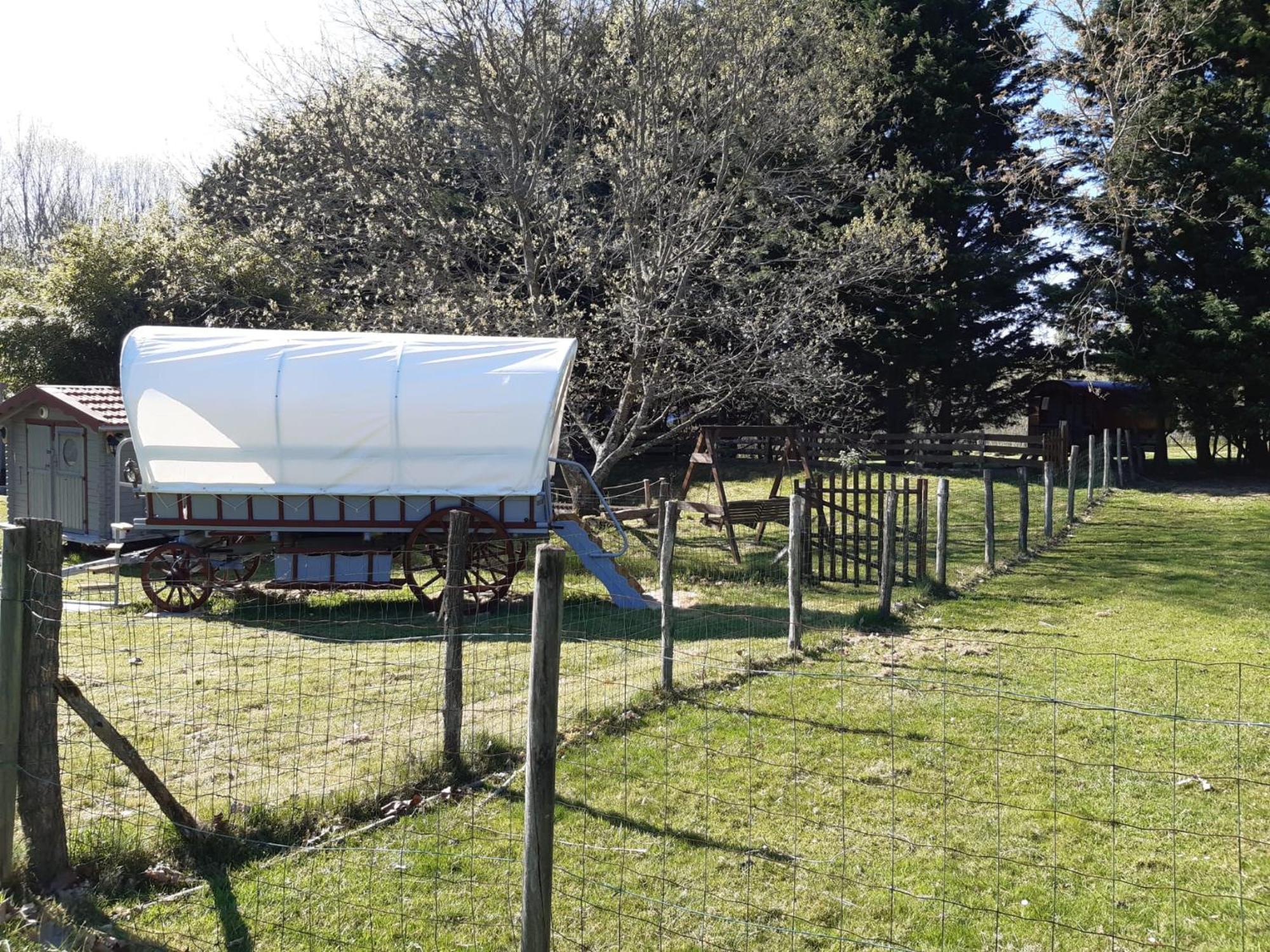 Saint-Vincent-en-Bresse Tente Trappeur Ada, Au Jardin De La Vouivre מראה חיצוני תמונה